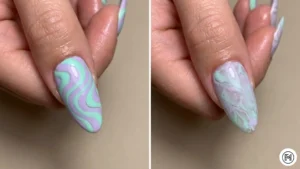 18 Mint & Lavender Swirl A 2-way vertical split of soothing mint and lavender swirl nail art with a psychedelic marble-effect finish.
